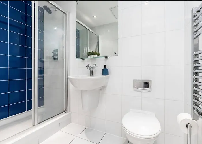 Apartment-juliet Balcony-perfect For Long & Remote Work * Leeds (West Yorkshire)