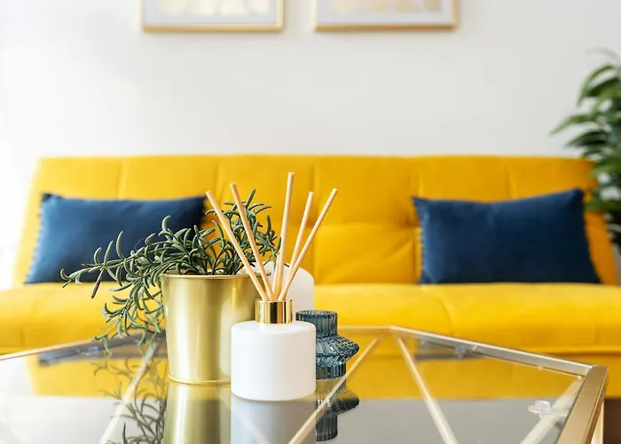 Apartment Apartment-juliet Balcony-perfect For Long & Remote Work *