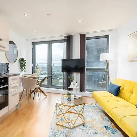 Apartment-juliet Balcony-perfect For Long & Remote Work Apartment Leeds (West Yorkshire)