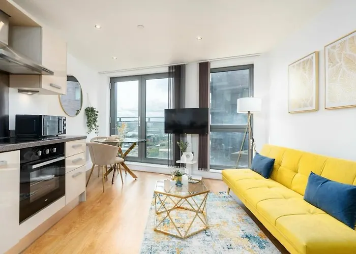 Apartment-juliet Balcony-perfect For Long & Remote Work Апартаменти Лідс